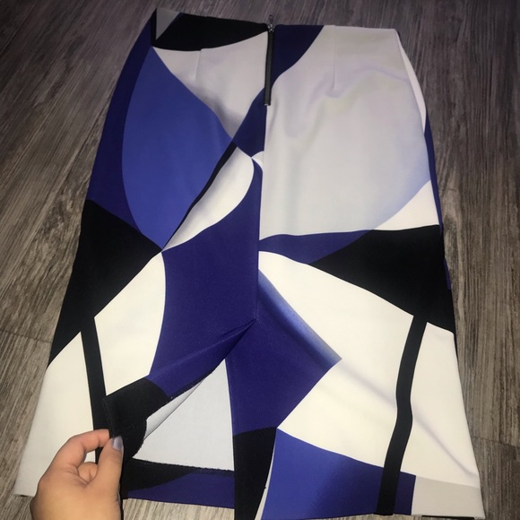 Beautiful pencil skirt - Picture 7 of 7